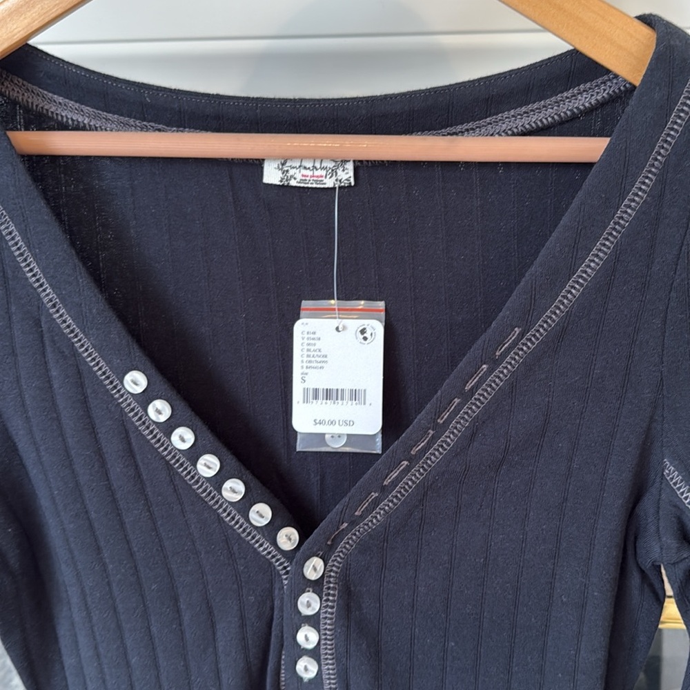 Free People Coffee Chat Henley NWT - Picture 5 of 7